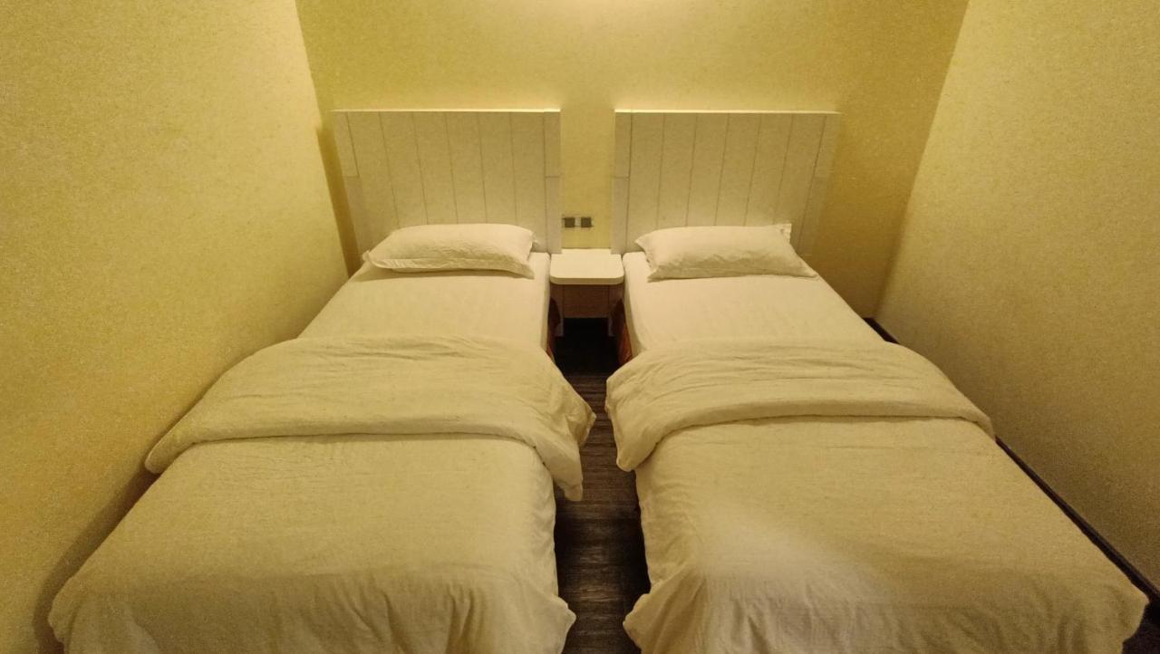 OYO 90457 Borneo Eco-house Hashtag 12 Boutique Hotel Kota Kinabalu Extérieur photo