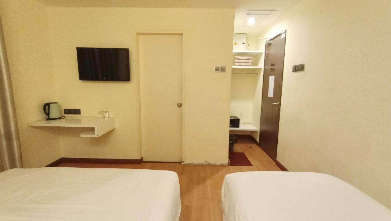 OYO 90457 Borneo Eco-house Hashtag 12 Boutique Hotel Kota Kinabalu Extérieur photo